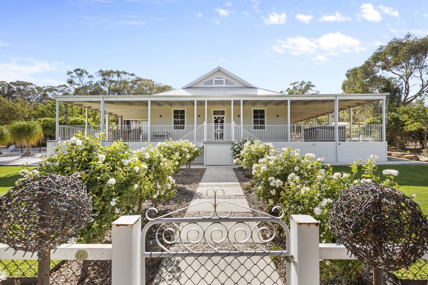 Click to view all images 3964 Olympic Highway The Rock NSW 2655 - Image 1