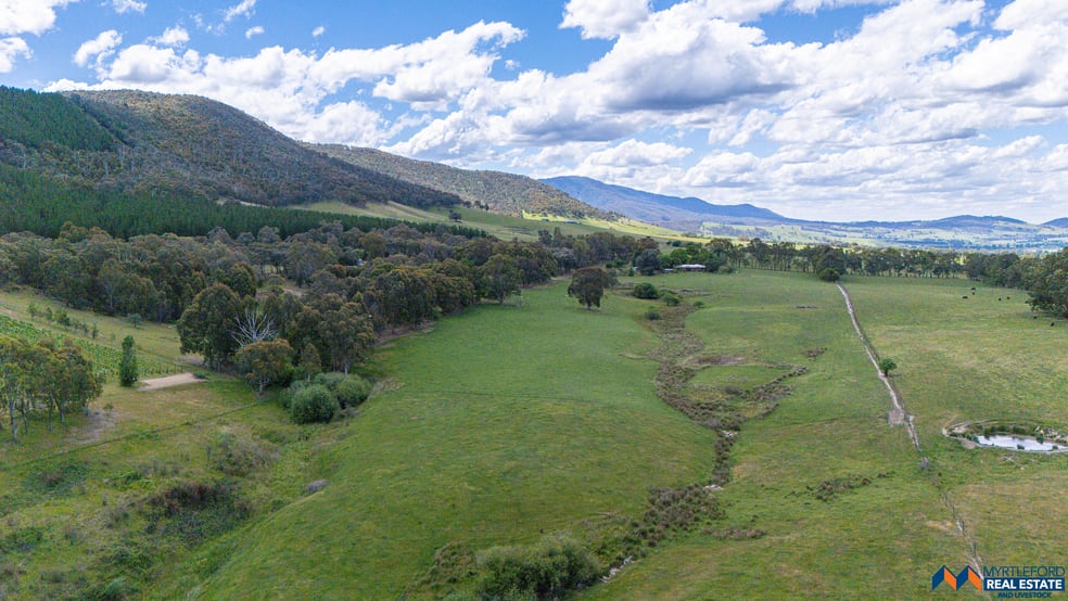 Click to view all images 10 Hicks Road Myrtleford VIC 3737 - Image 3
