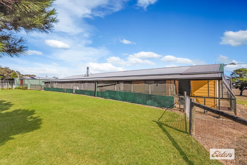 Click to view all images 319 Hoods Lane Moormbool West VIC 3523 - Image 3