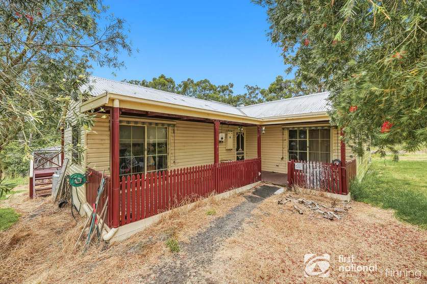 Click to view all images 2 Seaview Court Nyora VIC 3987 - Image 3