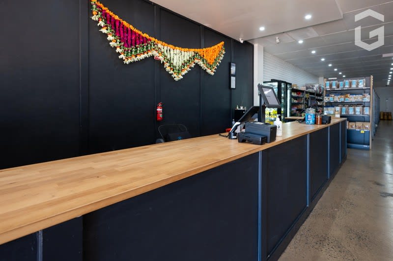 Click to view all images . Punjabi Hatti Griffith NSW 2680 - Image 3