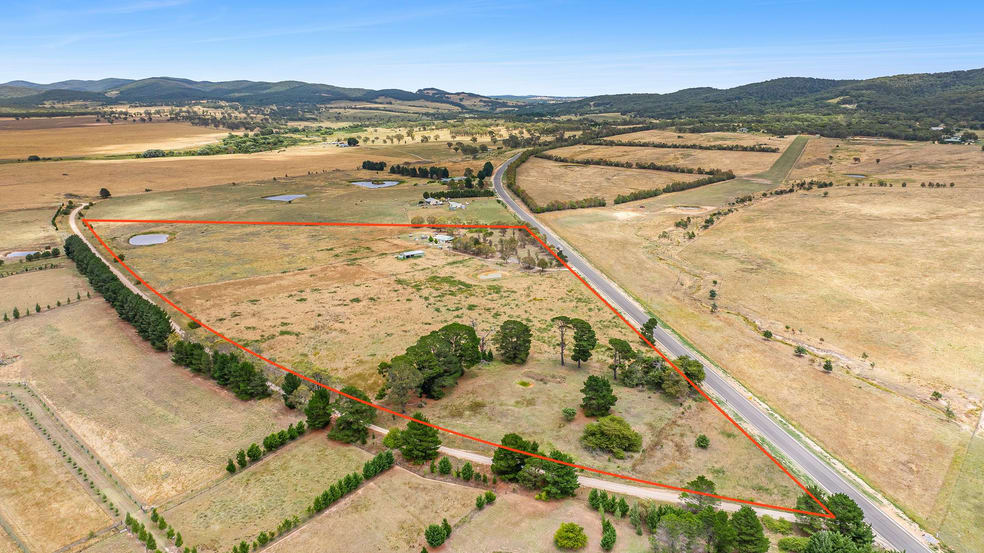 Click to view all images 615 Currawang Road Tirrannaville NSW 2580 - Image 1