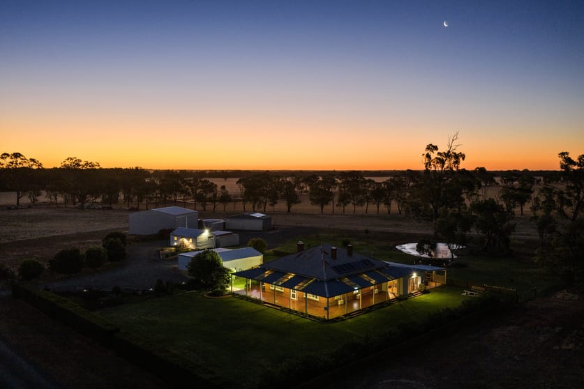 Click to view all images 620 Elmore Minto Road Elmore VIC 3558 - Image 3