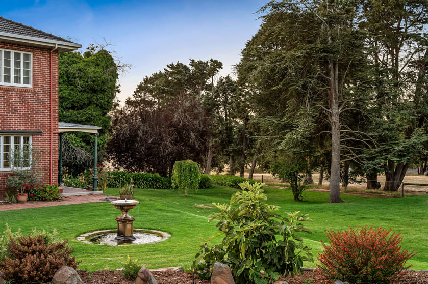 Click to view all images 18 Mattners Road Balhannah SA 5242 - Image 2