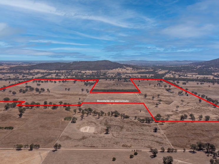 Click to view all images 337 Laceby-Glenrowan Road Laceby VIC 3678 - Image 2