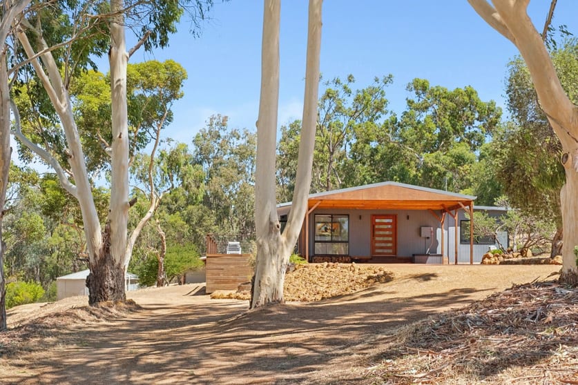 Click to view all images 680 Stanwix Place Wooroloo WA 6558 - Image 3