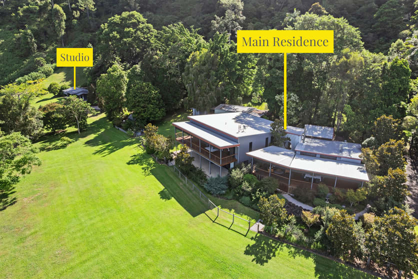 Click to view all images 5 Spring Gardens Court Hunchy QLD 4555 - Image 1