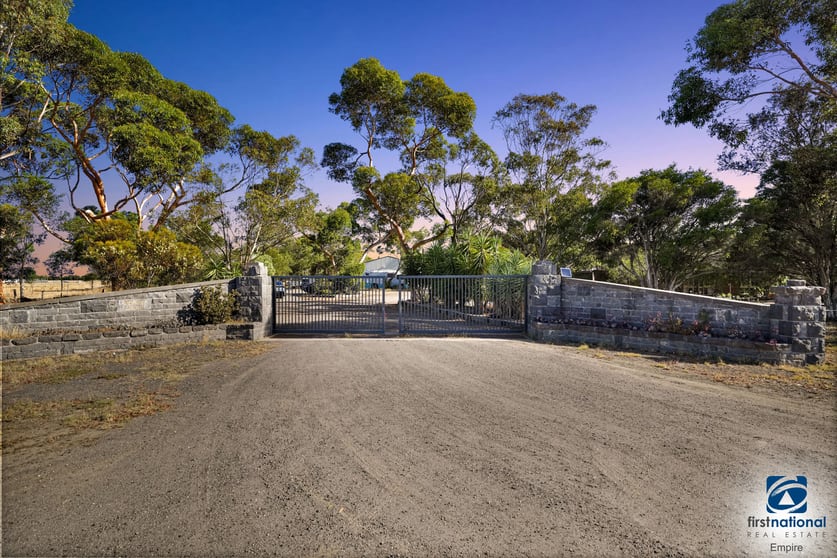 Click to view all images 90 Narraburra Road Little River VIC 3211 - Image 1