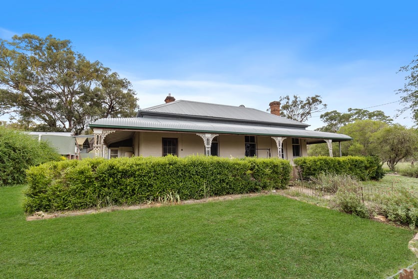 Click to view all images 686 Uamby Road Gulgong NSW 2852 - Image 2