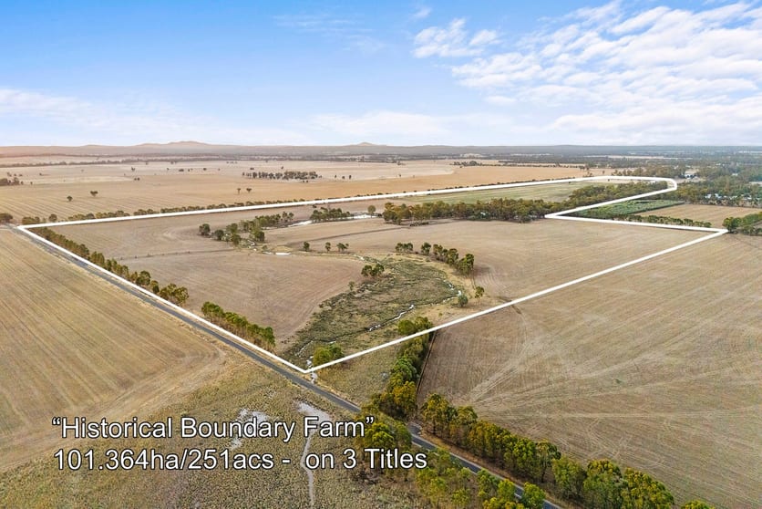 Click to view all images 644 Baringhup West Road Baringhup West VIC 3463 - Image 2