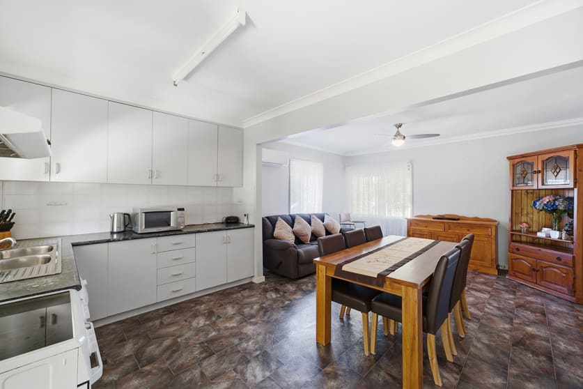 Click to view all images 153 Lower River Road West Myrtleford VIC 3737 - Image 2