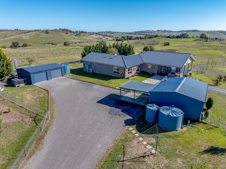 Click to view all images 1873 Peelwood Road Laggan NSW 2583 - Image 3