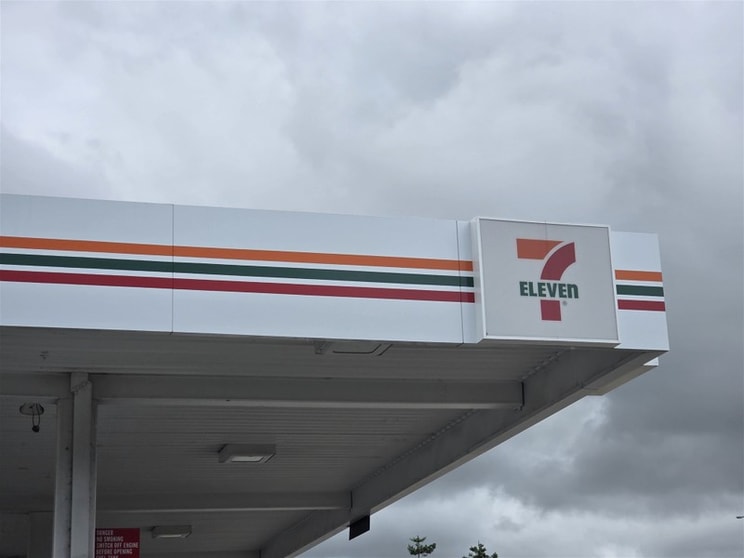 Click to view all images Service Station business for sale in Tweed Heads - Image 1