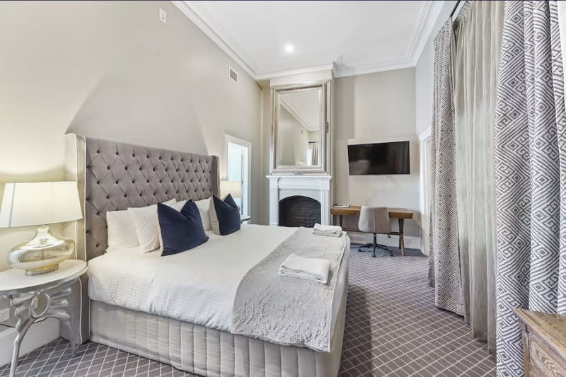 Click to view all images Accommodation & Tourism business for sale in Wagga Wagga - Image 2