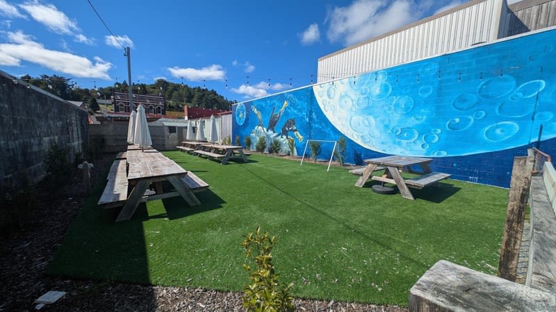 Click to view all images Cafe & Coffee Shop business for sale in TAS - Image 3