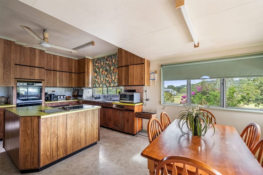 Click to view all images 26 Wybelena Road Wyrallah NSW 2480 - Image 3