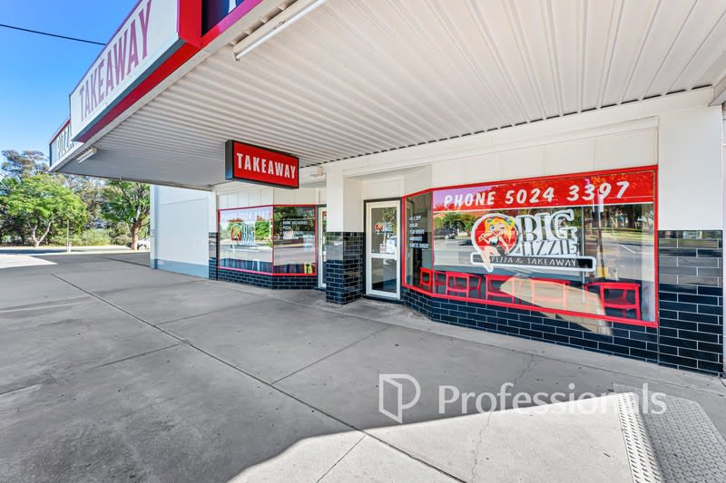 Click to view all images 9-11 Indi Avenue Red Cliffs VIC 3496 - Image 3
