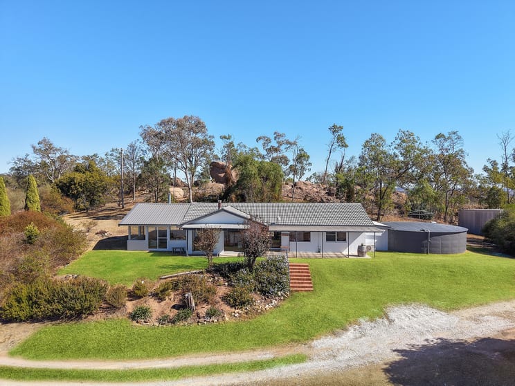 Click to view all images 24 Hadabob Road Mudgee NSW 2850 - Image 2
