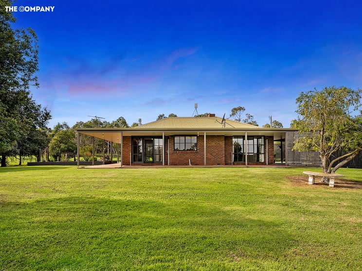 155 Forest Road Labertouche VIC 3816 - Image 2