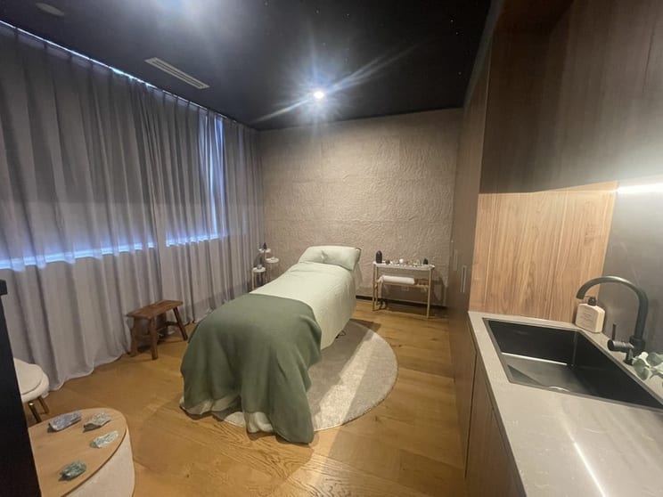 Click to view all images Health Spa business for sale in Beaumaris - Image 3