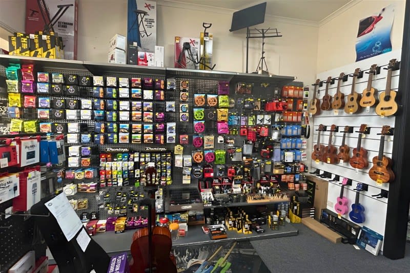Entertainment & Technology  business for sale in South Geelong - Image 3
