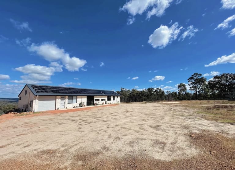 Click to view all images 2/380 Clenton Road Gidgegannup WA 6083 - Image 2