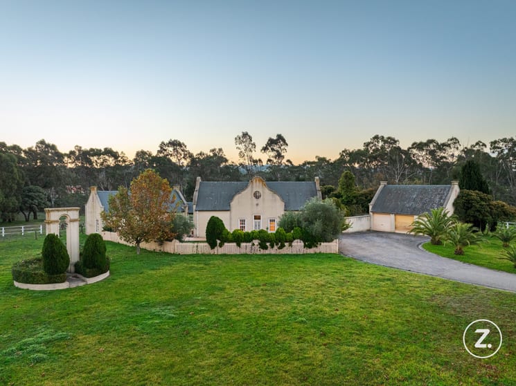Click to view all images 84-94 & 96 William Street Street Wallan VIC 3756 - Image 3
