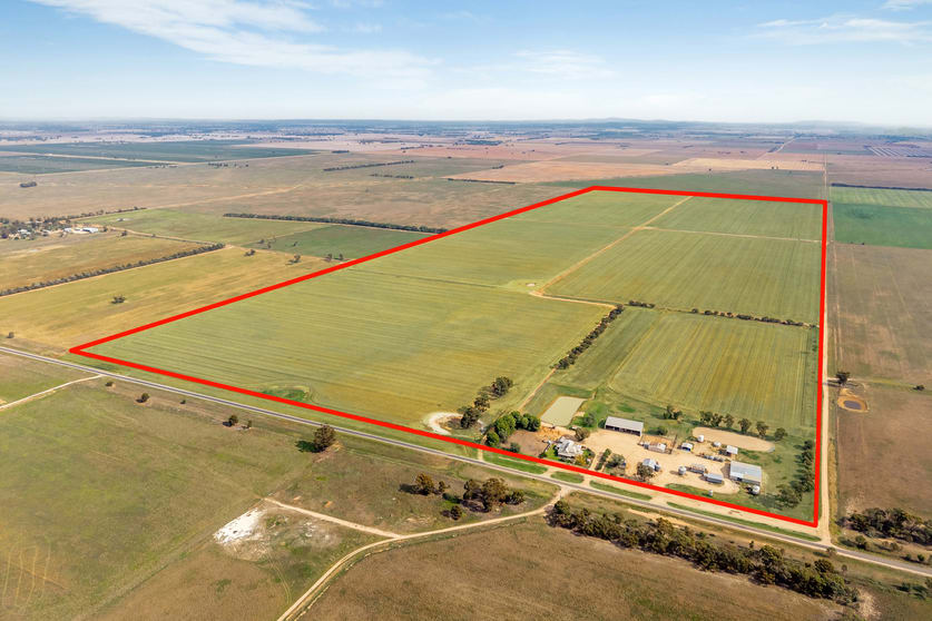 Click to view all images 220 Loddon West Road Fernihurst VIC 3518 - Image 1