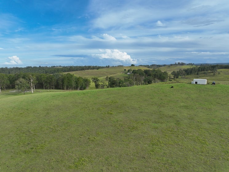 Click to view all images 587 Old Dyraaba Road Woodview NSW 2470 - Image 2
