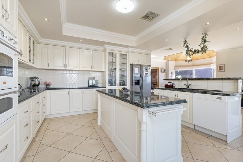52 McDonald Lane Kiewa VIC 3691 - Image 3