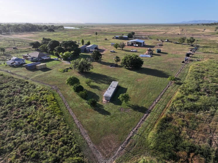 330 Inkerman Road Fredericksfield QLD 4806 - Image 1