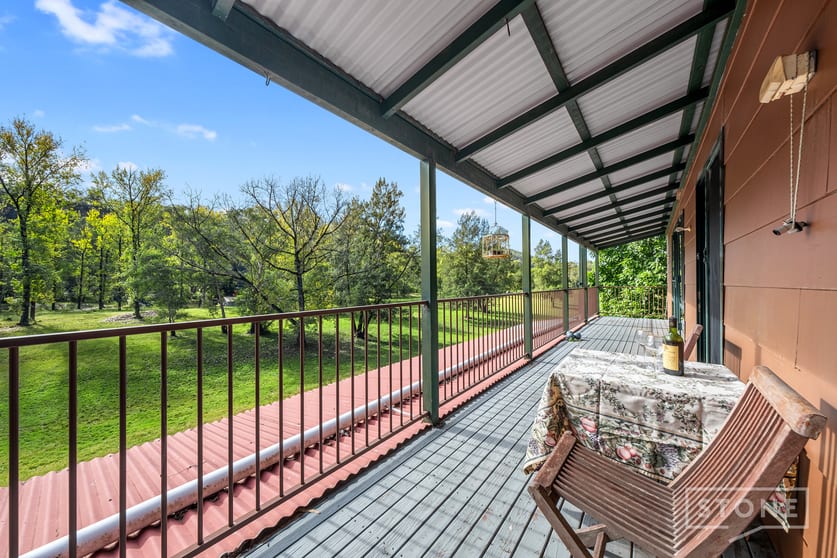 Click to view all images 324 Lower Colo Road Lower Portland NSW 2756 - Image 2