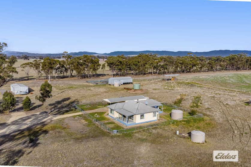 Click to view all images 190 Lake Road Glenorchy VIC 3385 - Image 2
