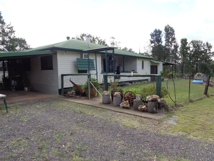 Click to view all images 63 Butlers Road Miles QLD 4415 - Image 3