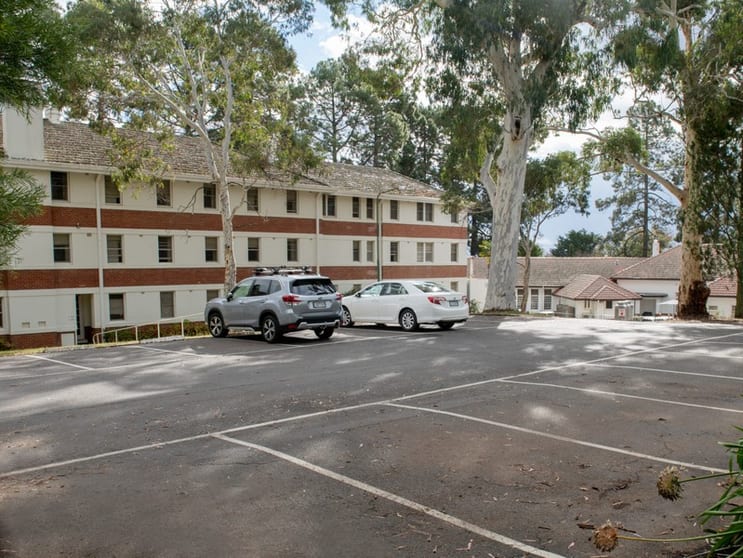 Click to view all images Motel business for sale in Beechworth - Image 2