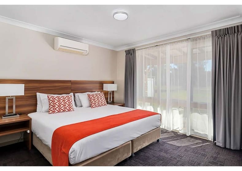 Click to view all images Motel business for sale in East Wagga Wagga - Image 3