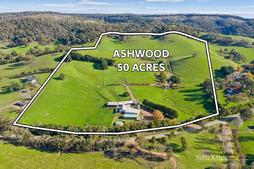 Click to view all images 1215 Break Oday Road Glenburn VIC 3717 - Image 1
