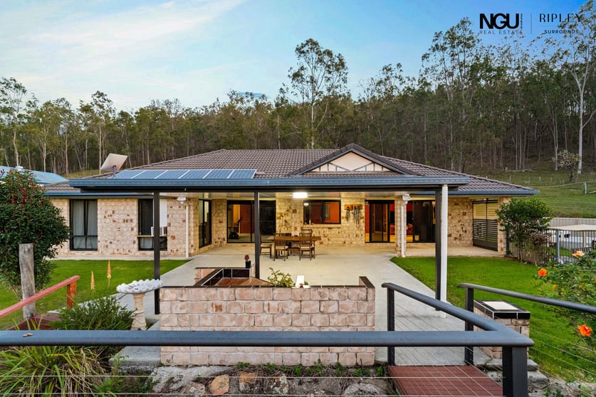 Click to view all images 385-395 Watsons Road South Ripley QLD 4306 - Image 3