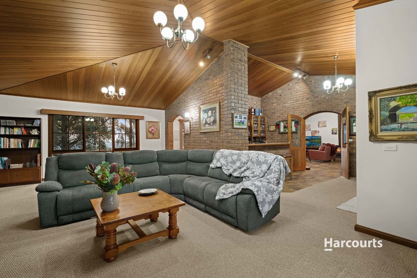240 Huxtable Road Pakenham Upper VIC 3810 - Image 3