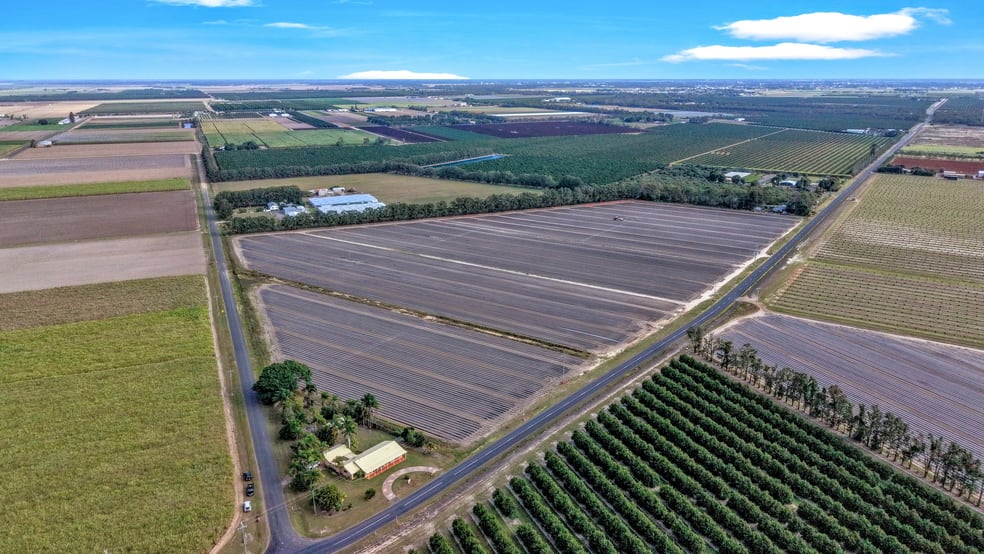 Click to view all images 255 New Farm Road Alloway QLD 4670 - Image 2