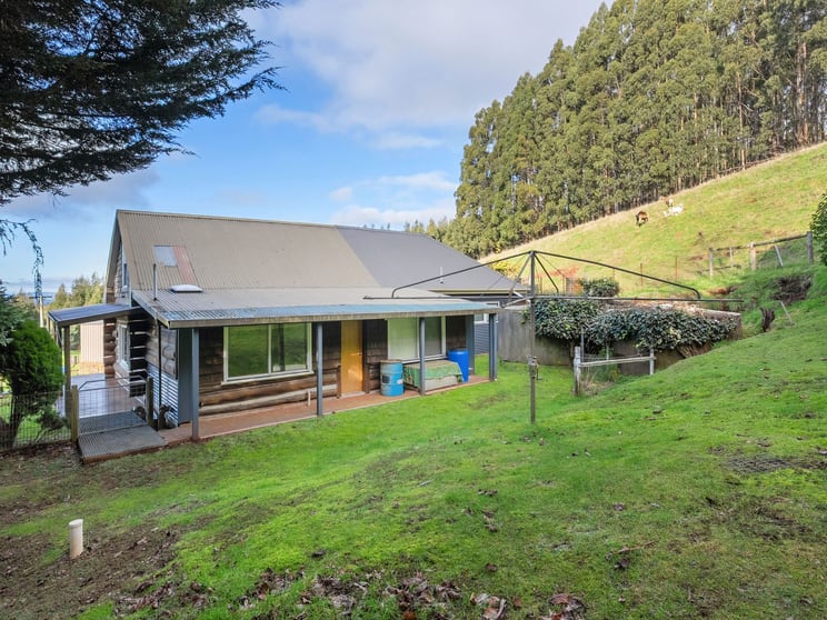 Click to view all images 422 Paradise Road Paradise TAS 7306 - Image 2
