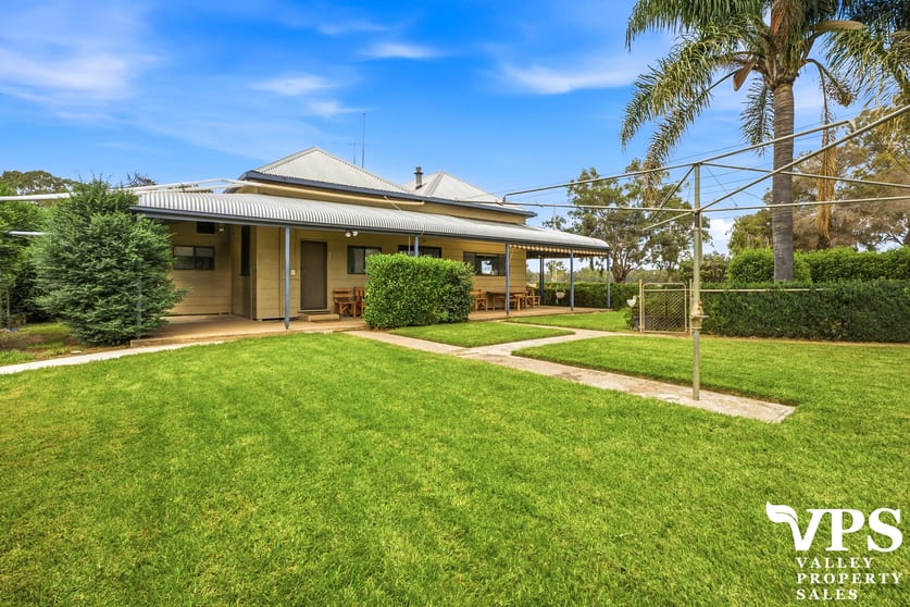 Click to view all images 2359 Tungamah Boundary Road Yundool VIC 3727 - Image 3