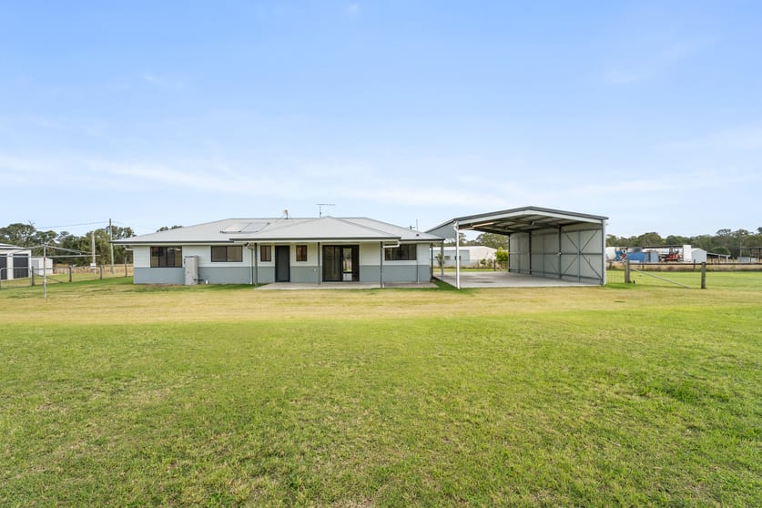 Click to view all images 36 Five Mile Road West Tinana South QLD 4650 - Image 2
