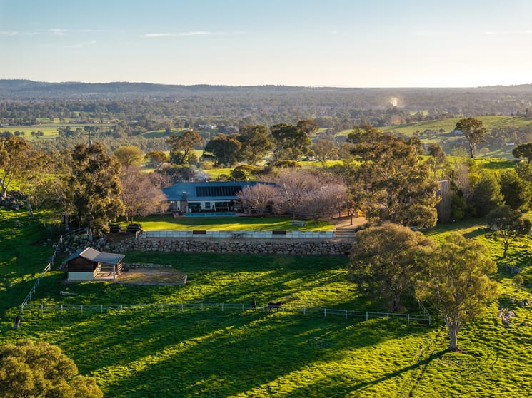 72 Byrnes Road Wagga Wagga NSW 2650 - Image 1