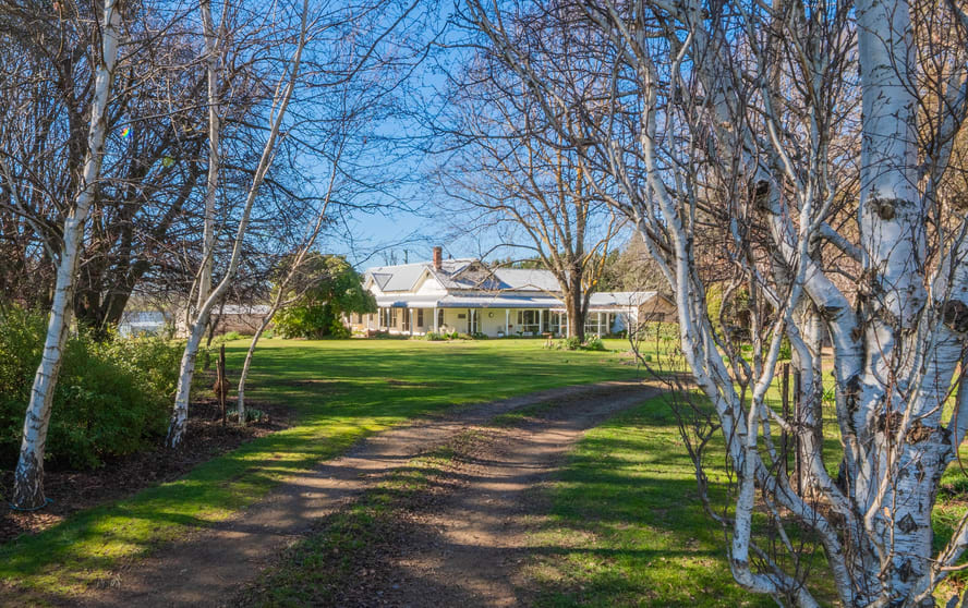 'Pomona' 72 Pomona Lane Neville NSW 2799 - Image 2