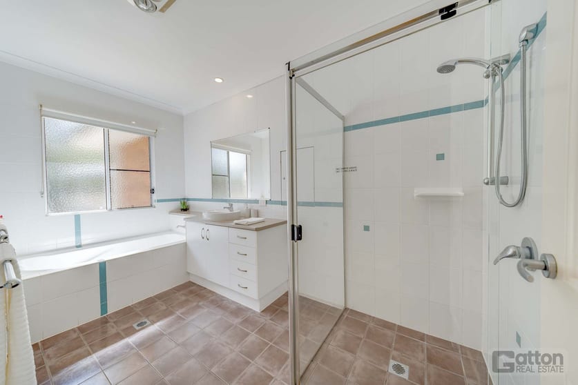 Click to view all images 587 Gatton Esk Road Adare QLD 4343 - Image 3