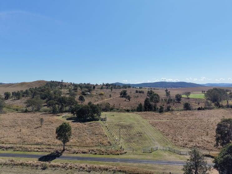 Click to view all images 248 Grieves Road Colinton QLD 4314 - Image 3