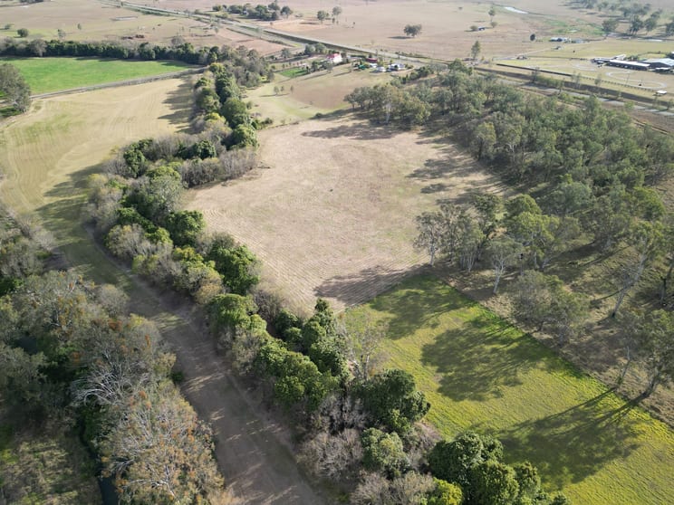 Click to view all images 4987 Cunningham Highway Warrill View QLD 4307 - Image 2