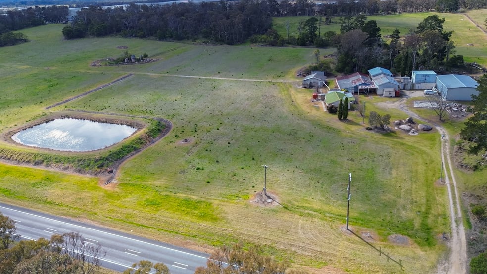 Click to view all images 24935 New England Highway Thulimbah QLD 4376 - Image 1