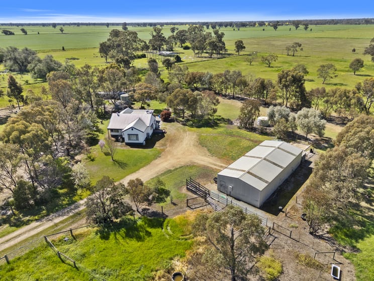 Click to view all images 323 Yabba South Road Youanmite VIC 3646 - Image 1